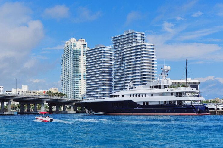 Yacht Transport